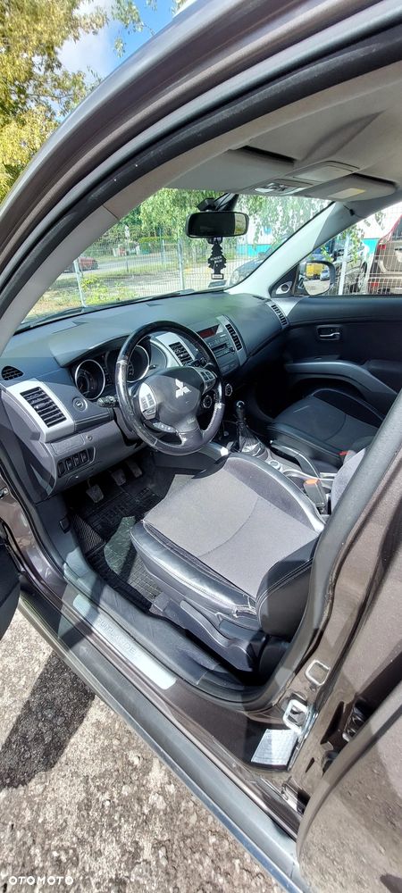 Mitsubishi Outlander 2.0 DID Intense - 4