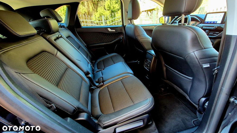 Ford Kuga 2.0 EcoBlue Hybrid TITANIUM - 21