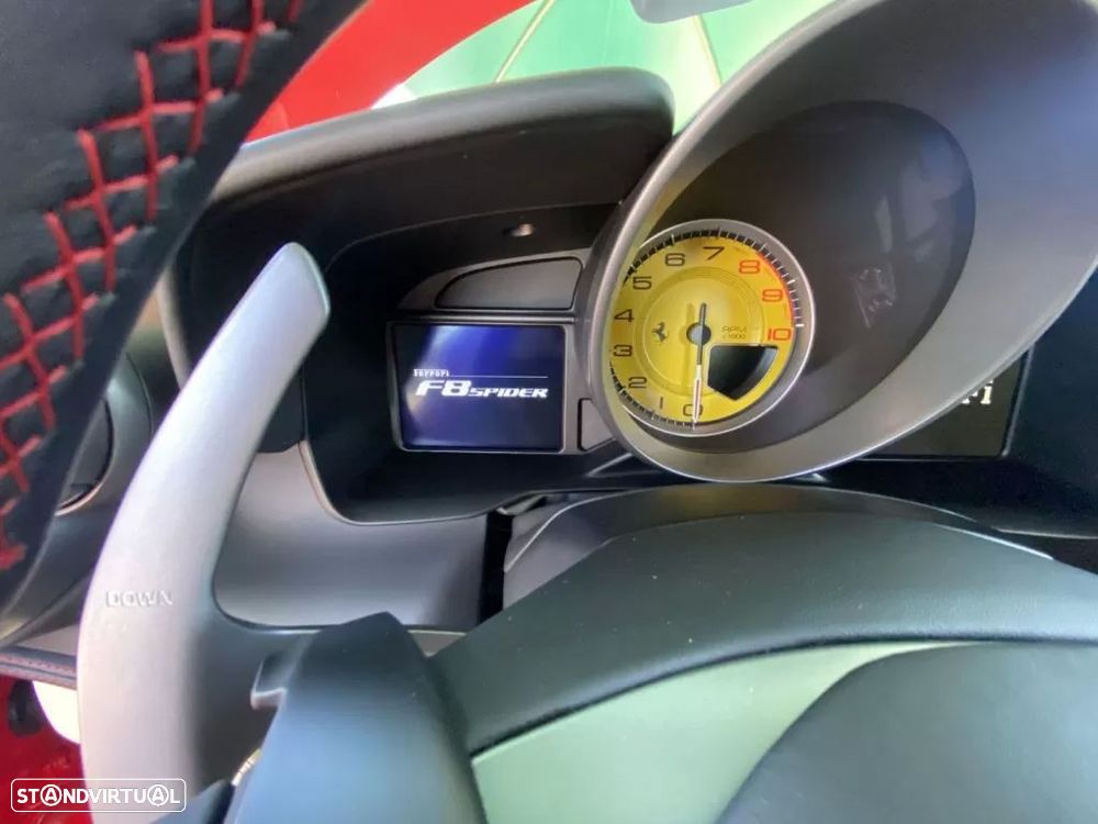 Ferrari F8 Tributo - 17