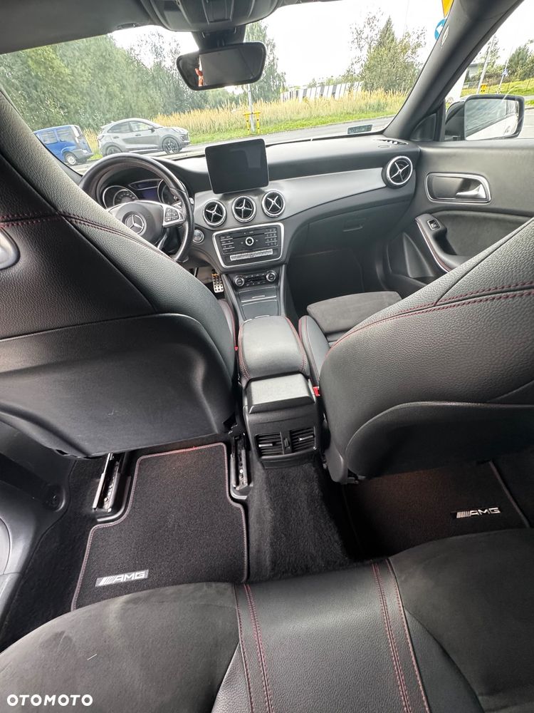 Mercedes-Benz CLA 200 7G-DCT AMG Line - 8