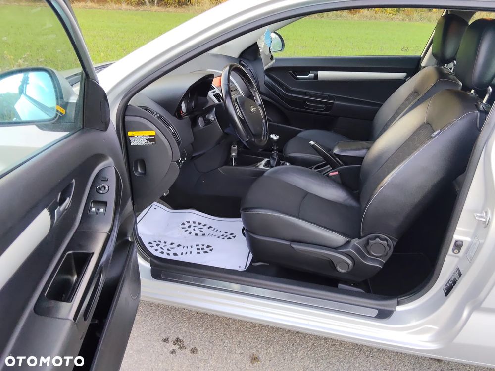 Kia Ceed - 19