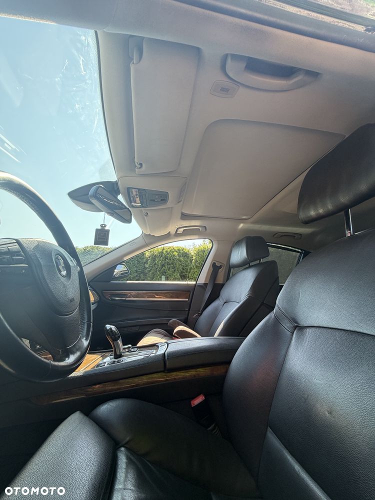 BMW Seria 7 - 8