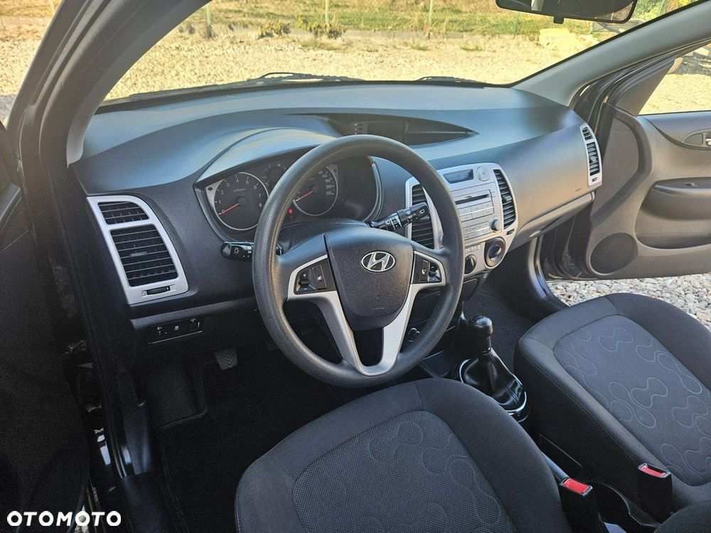 Hyundai i20 - 8