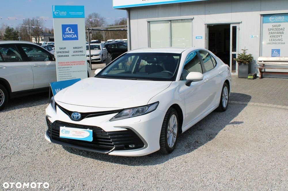 Toyota Camry - 2