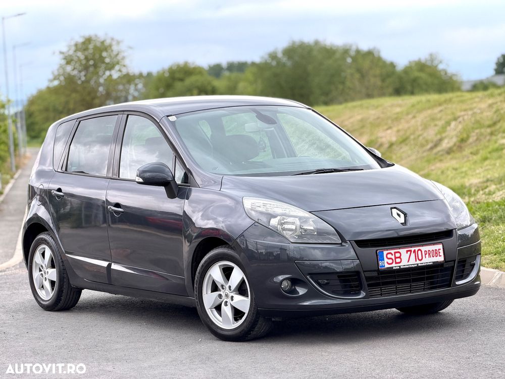 Renault Scenic - 1