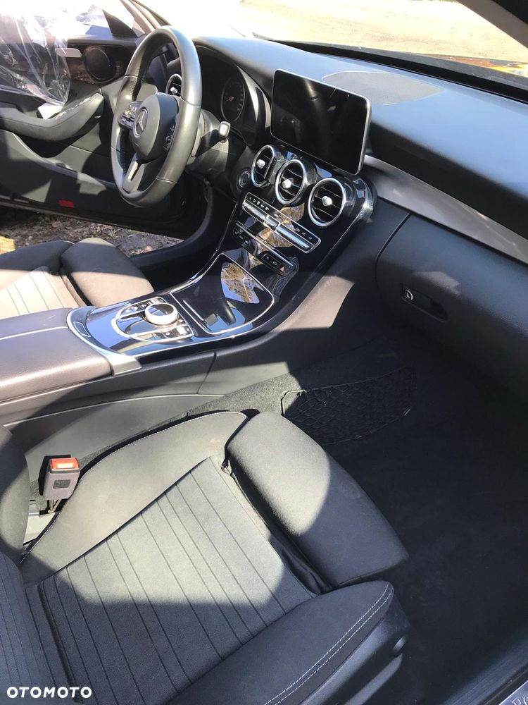 Mercedes-Benz Klasa C 180 d 9G-TRONIC - 13