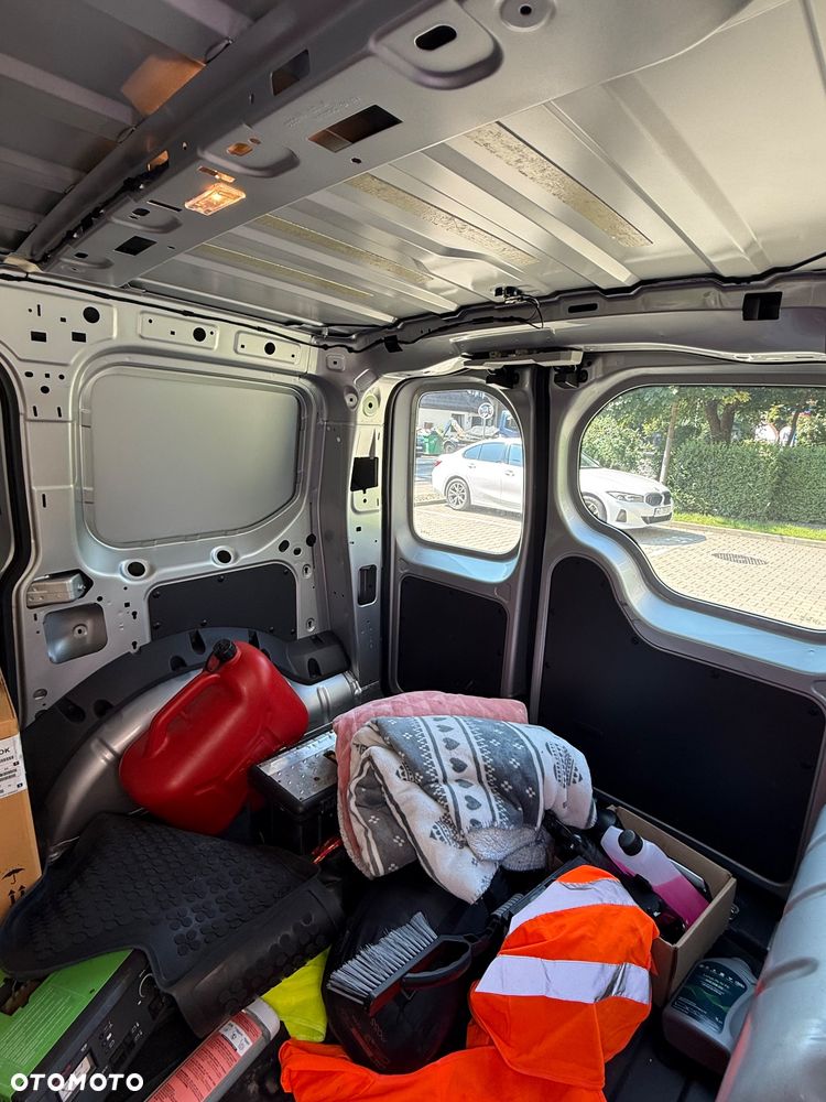 Volkswagen Caddy - 11