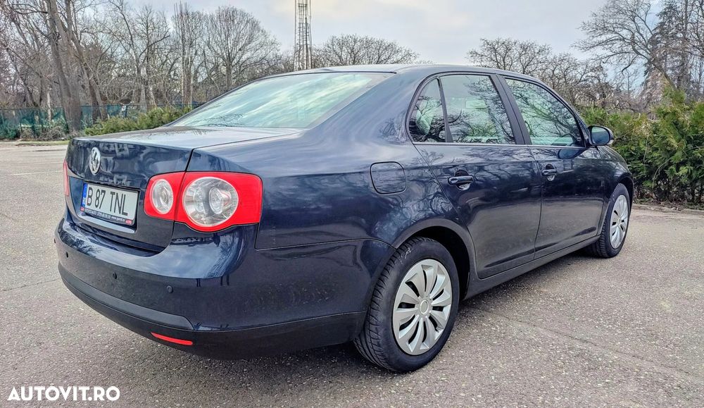 Volkswagen Jetta 1.9 TDI Comfortline DSG - 7