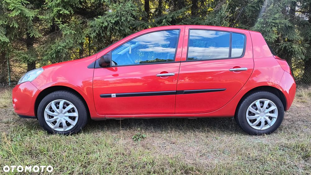 Renault Clio 1.2 16V Authentique - 9