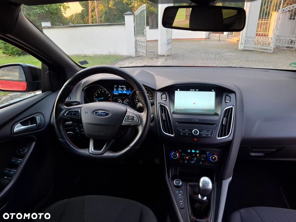 Ford Focus 1.5 EcoBoost ST-Line Red ASS - 11
