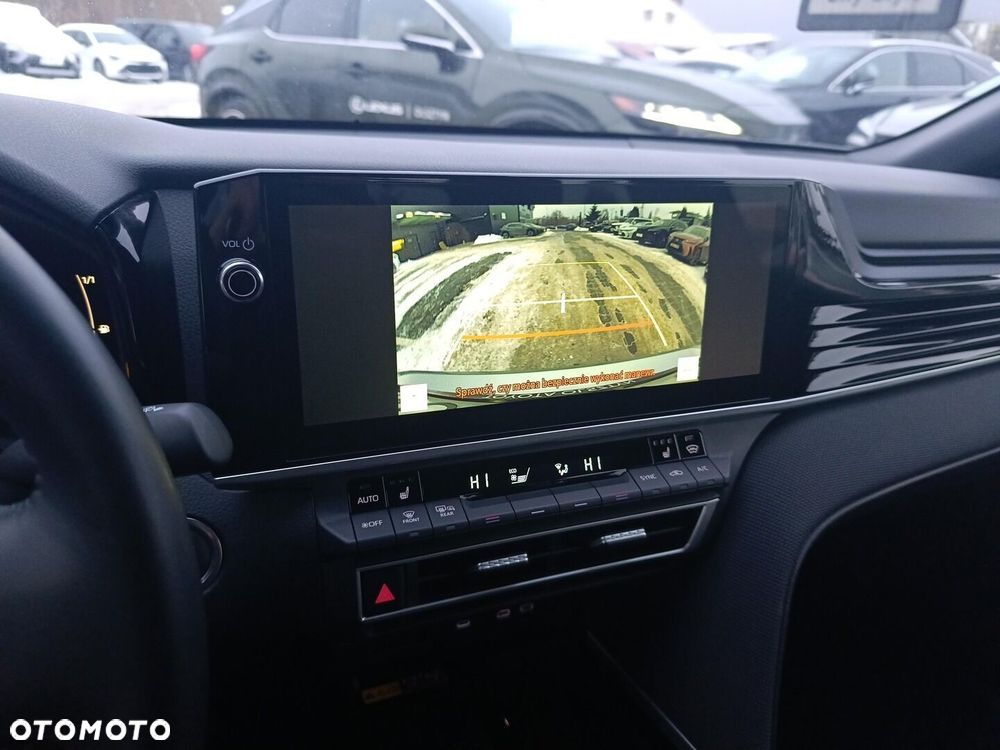 Toyota Camry - 37