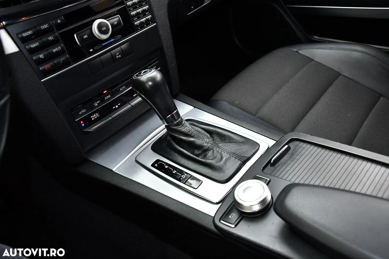 Mercedes-Benz E 250 CDI DPF Coupe BlueEFFICIENCY Automatik Avantgarde - 12