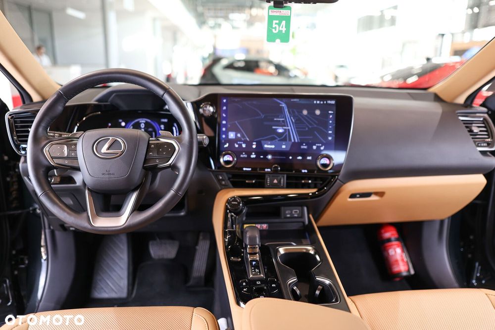 Lexus NX 350h Omotenashi AWD - 6