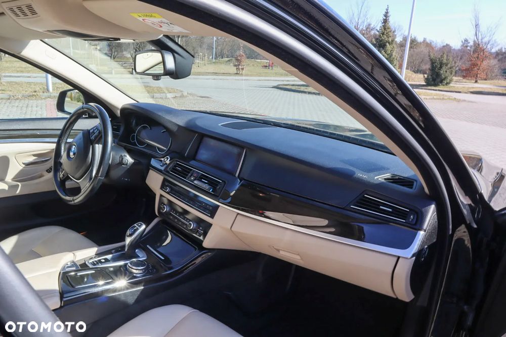 BMW Seria 5 535d Luxury Line - 6