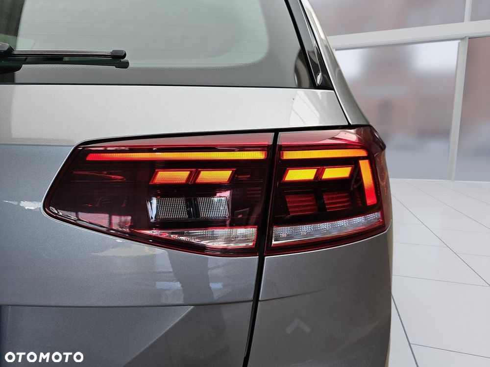 Volkswagen Passat 2.0 TDI EVO Business DSG - 35