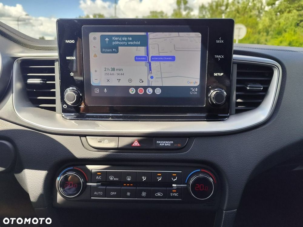 Kia Ceed - 22