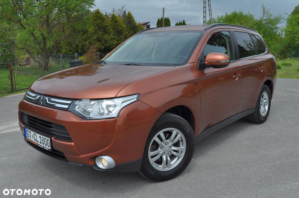 Mitsubishi Outlander 2.0 2WD SUV-Star - 3