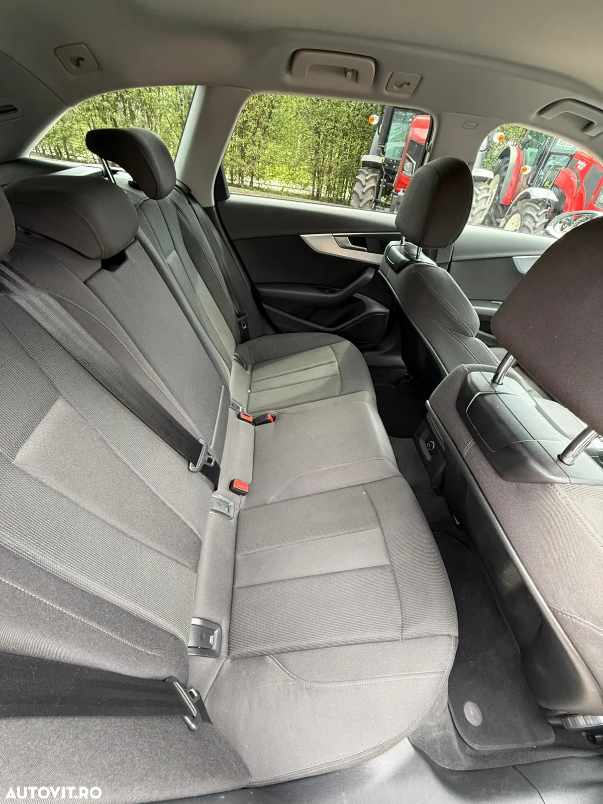 Audi A4 Avant 2.0 TDI S tronic - 13