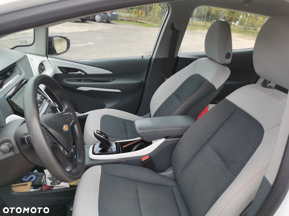 Chevrolet Bolt - 11