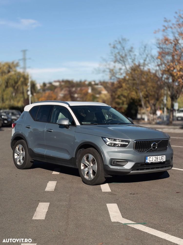 Volvo XC 40 D3 Geartronic Momentum Pro - 32