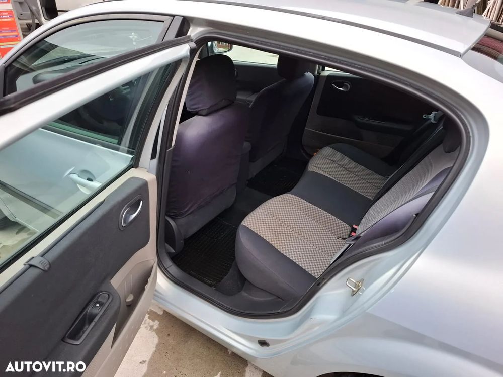 Renault Megane 1.5 dCi Avantage - 7