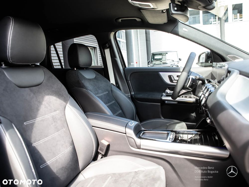 Mercedes-Benz GLA 200 AMG Line - 7