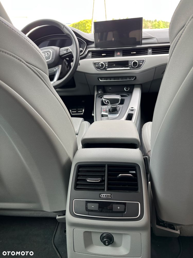 Audi A4 Allroad - 16
