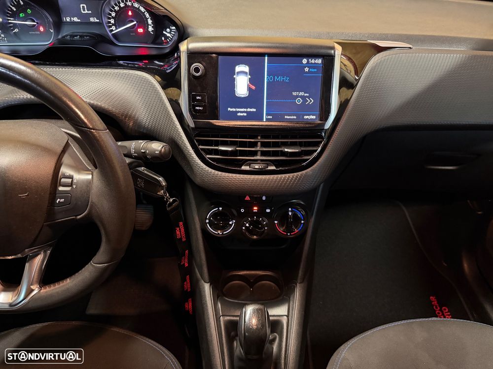 Peugeot 208 82 PureTech Style - 16