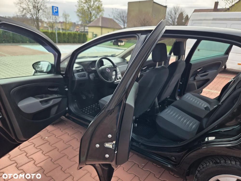 Fiat Grande Punto 1.4 8V Emotion - 32