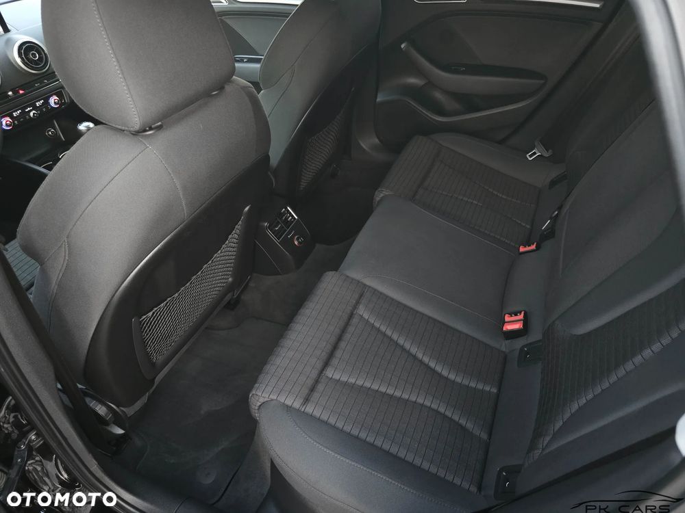 Audi A3 Limousine 2.0 TDI quattro S line Sportpaket - 30
