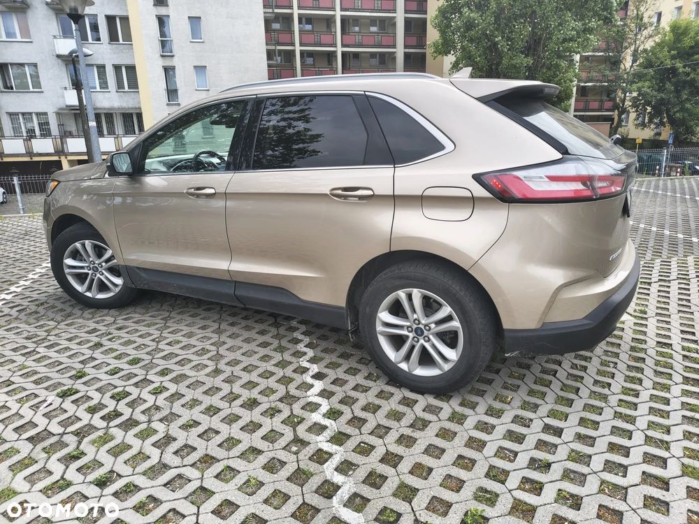 Ford Edge - 4