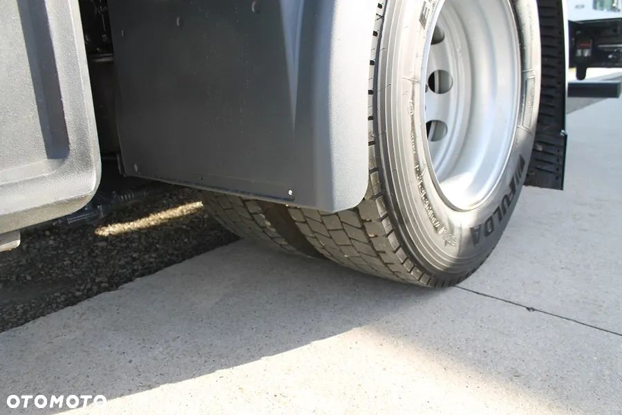 MAN TGM  18.280 żuraw hiab 122 skrzynia  7.2M - 30