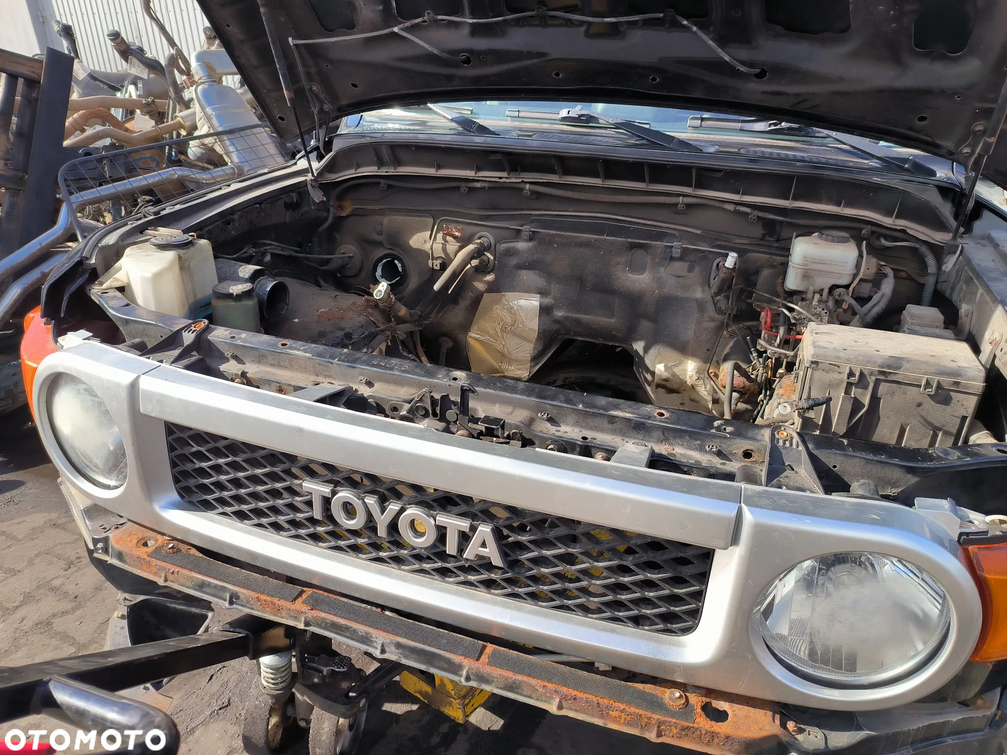 Toyota Fj Cruiser 4.0 V6 2007 auto na części 692106889 maska zderzak fotele silnik skrzynia reduktor felgi most dach drzwi cały przód silnik - 13