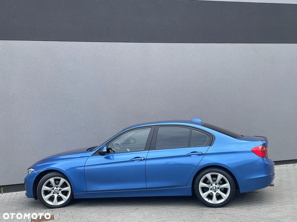 BMW Seria 3 320d Sport-Aut Blue Performance - 4