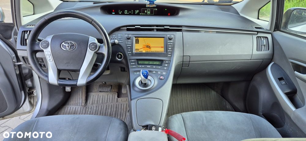 Toyota Prius - 8