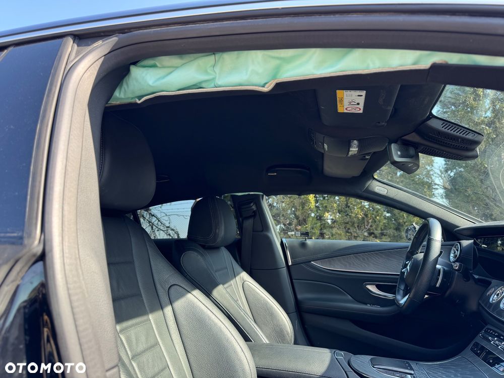 Mercedes-Benz CLS 300 d 4Matic 9G-TRONIC AMG Line - 37