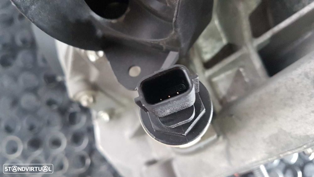 CAIXA DE VELOCIDADES DACIA SANDERO STEPWAY - 12