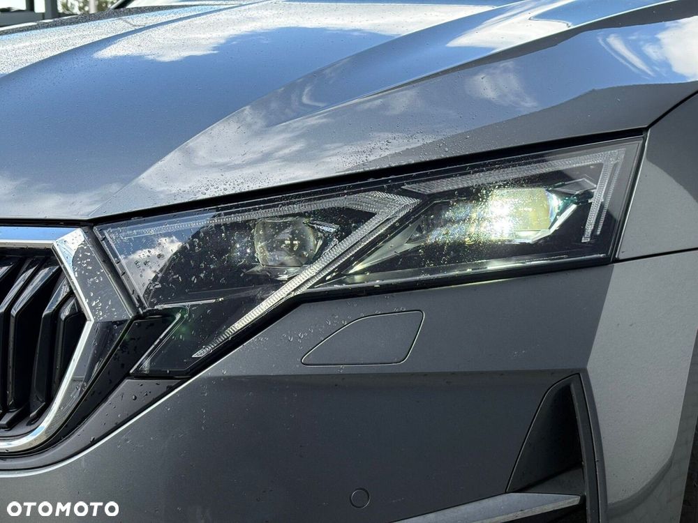 Skoda Octavia 2.0 TDI Selection DSG - 17