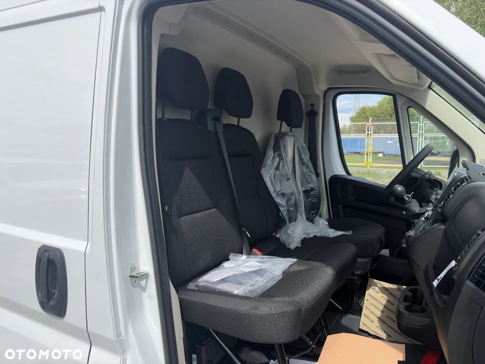 Opel Movano L4H2 140KM - 26
