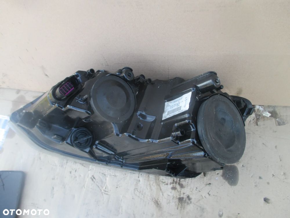 lampa prawa Polo V 6R1 Hella Europa - 7