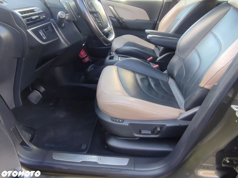 Citroën C4 Picasso e-HDi 115 ETG6 Exclusive - 21