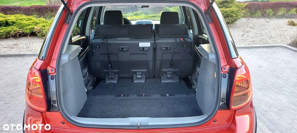 Suzuki SX4 2.0 DDiS 4x4 Style - 21