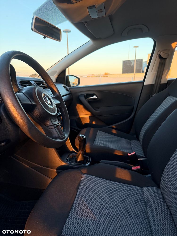 Volkswagen Polo - 8