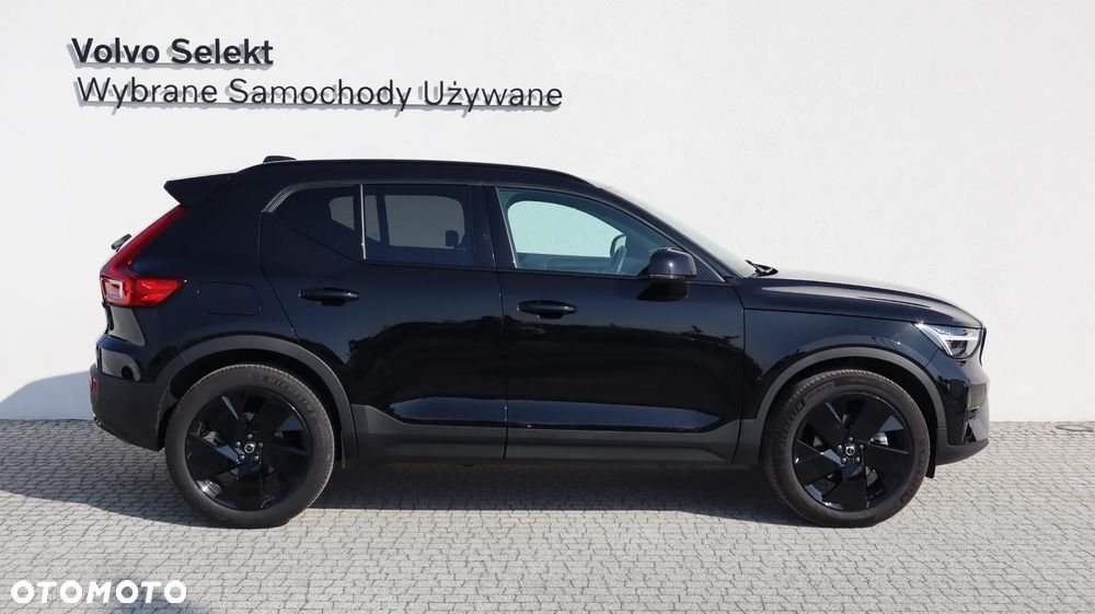 Volvo XC 40 B4 Plus Black Edition - 6