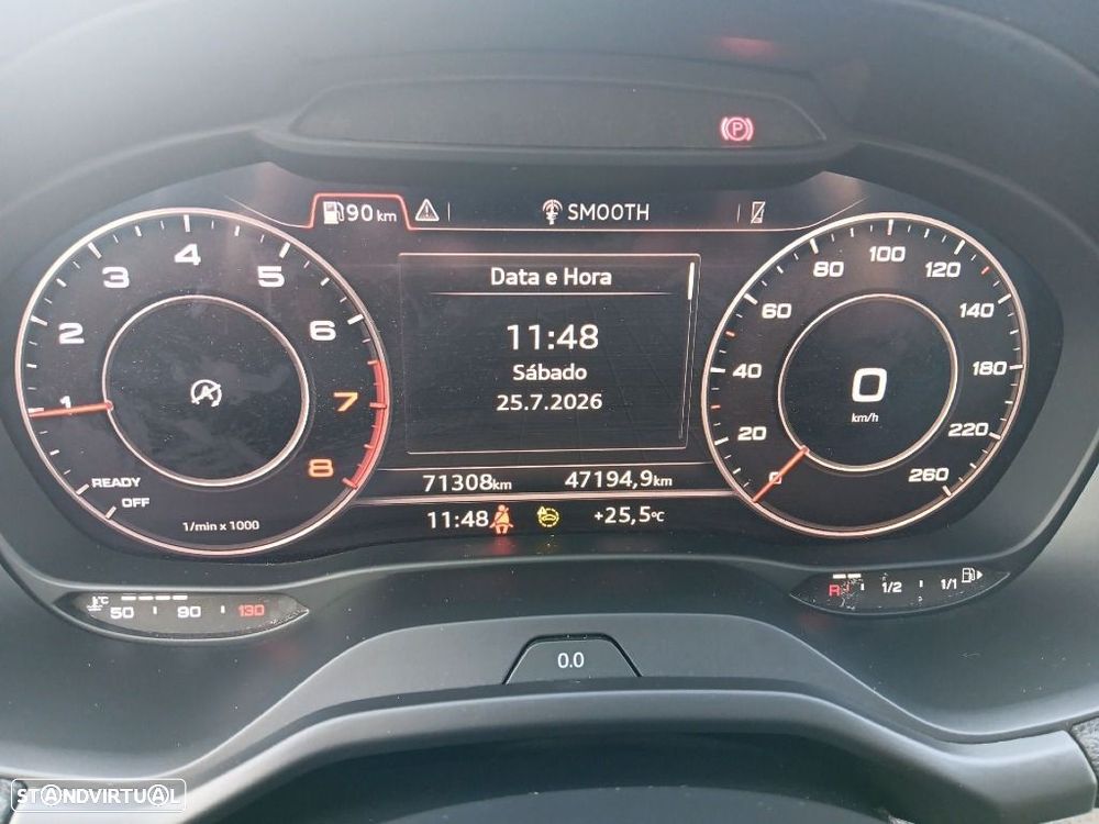 Audi Q2 30 TFSI Advanced — fotografia 13