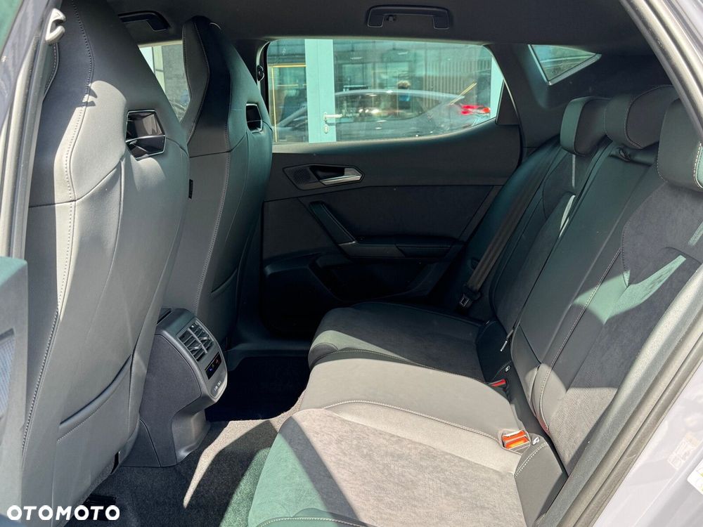 Cupra Leon 1.5 eTSI mHEV DSG - 36