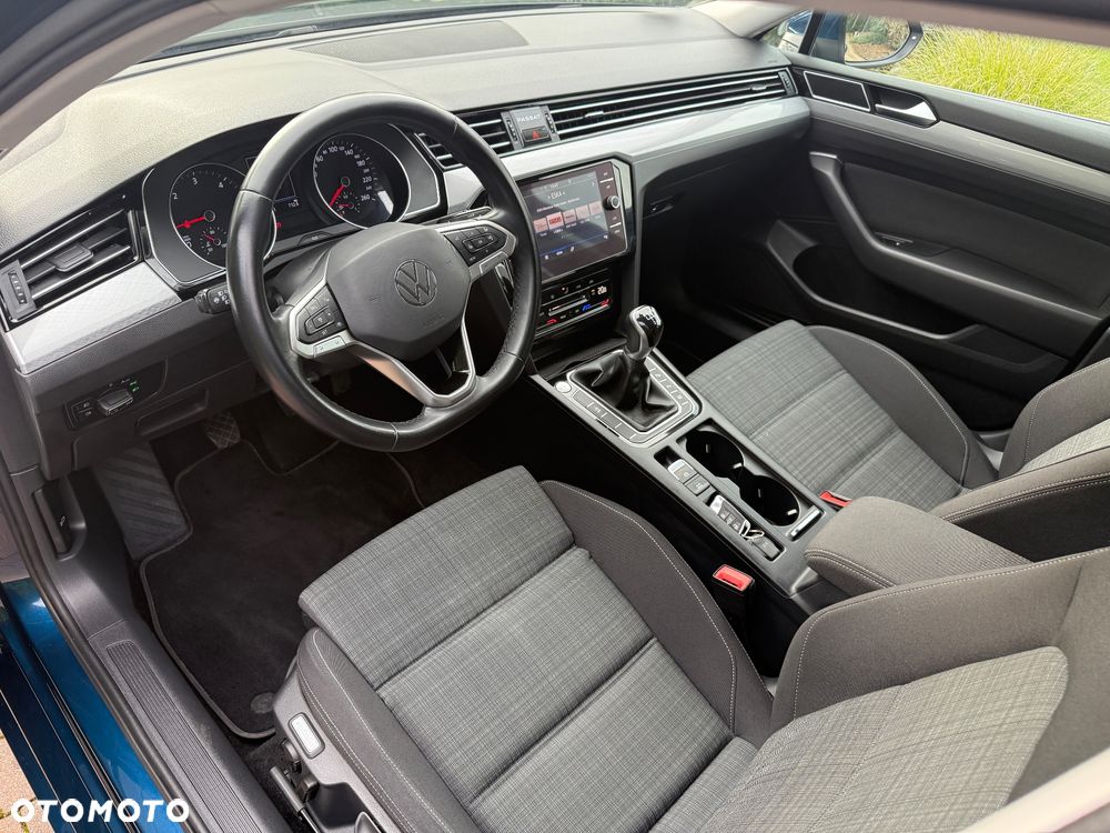 Volkswagen Passat 2.0 TDI EVO Business - 24