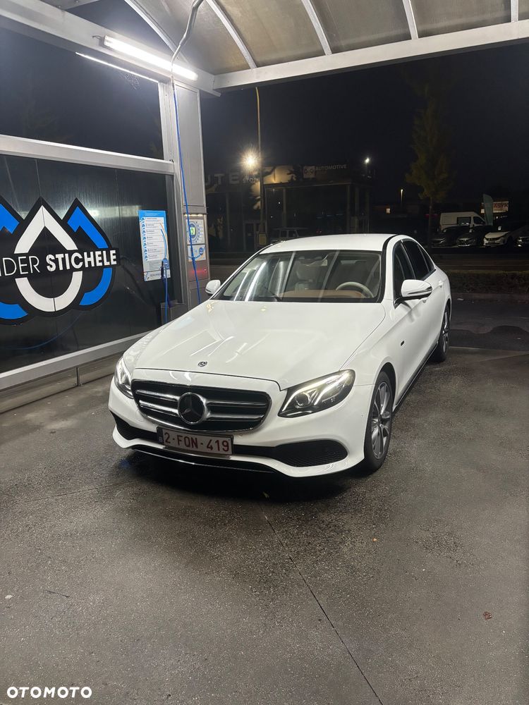 Mercedes-Benz Klasa E 250 9G-TRONIC - 2