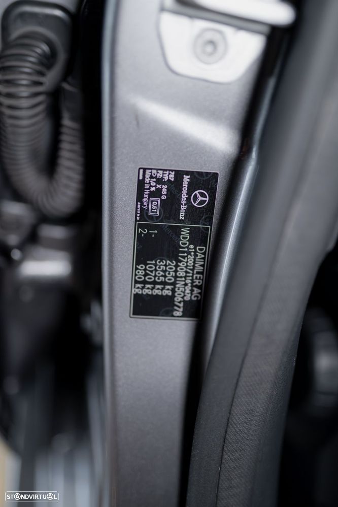 Mercedes-Benz CLA 200 d Shooting Brake Urban - 32