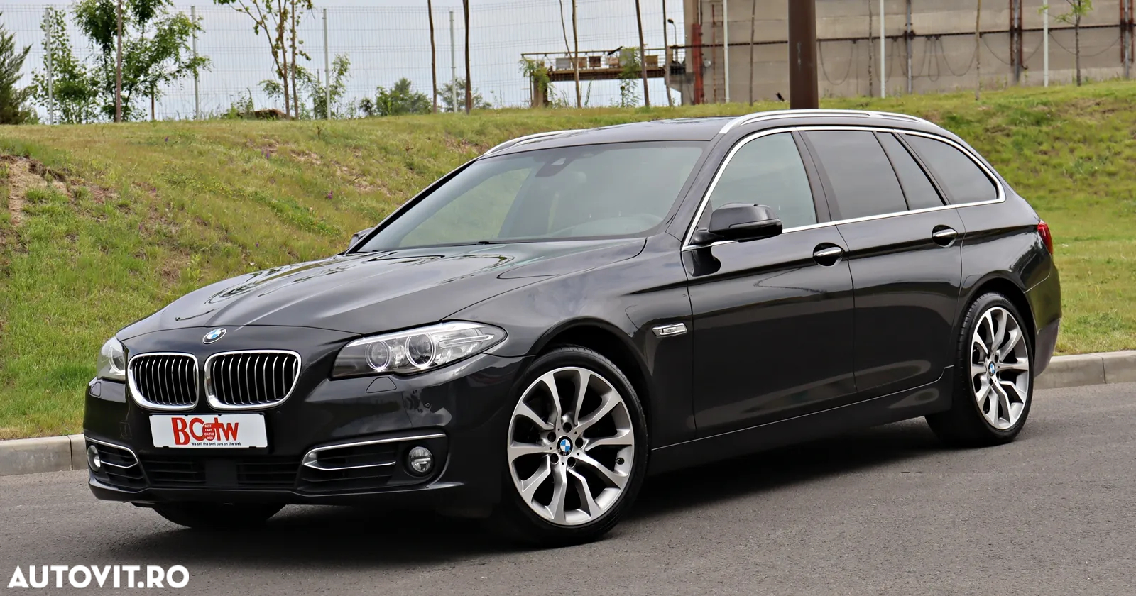 BMW Seria 5 525d Touring Aut. Luxury Line - 4